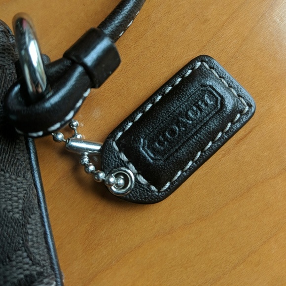 Coach wristlet - Picture 2 of 2